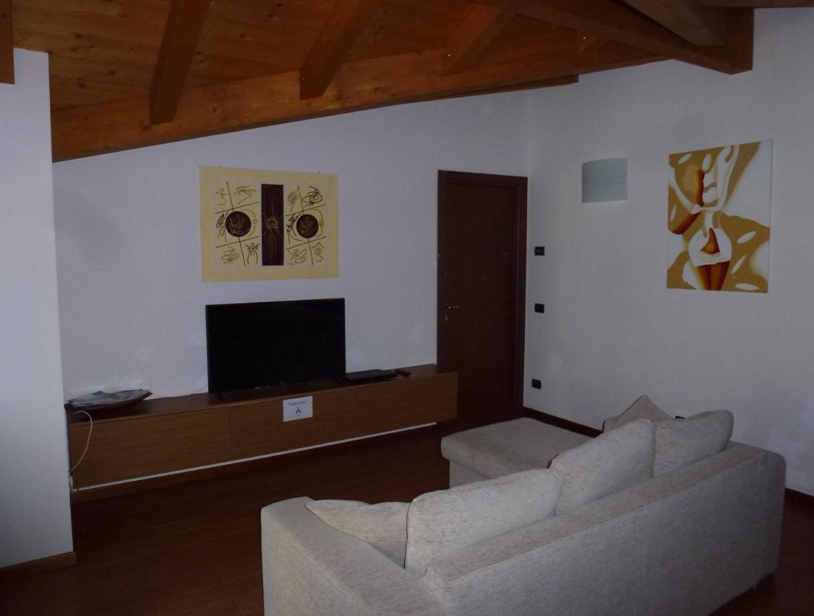 Apartamento Casa Marck Maccagno Exterior foto